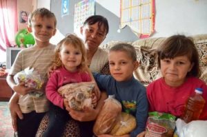 Помощь малоимущим семьям в 2020 в санкт петербурге