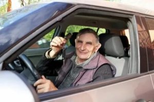 Налог на машину для пенсионеров в москве