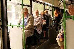 Новые льготные условия проезда пенсионеров в транспорте в 2020 году закон