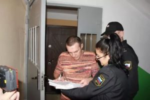 Могут ли приставы отнять подаренное жилье