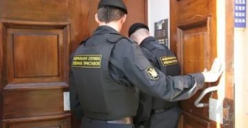 Могут ли арестовать судебные приставы самого должника