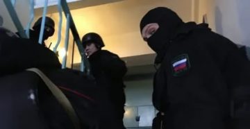 При каких суммах долгов приставы приезжают домой к должнику При каких суммах долгов приставы приезжают домой к должнику